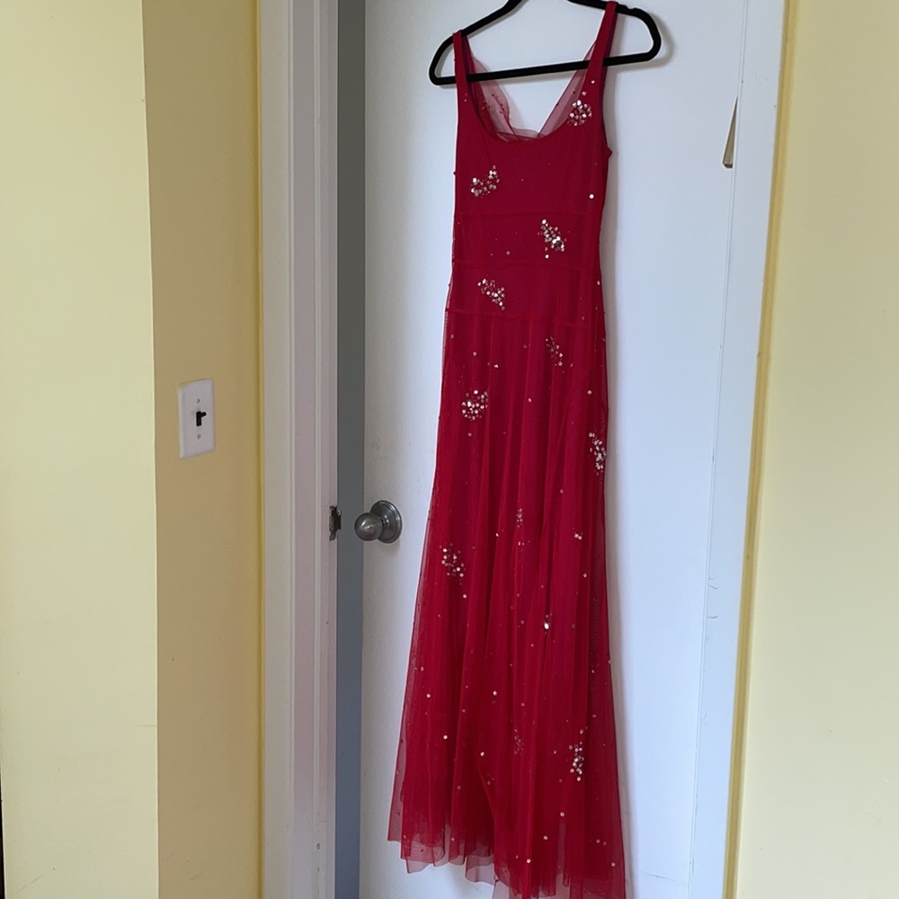 BCBG embellished long dress with godet - Picture 6 of 10